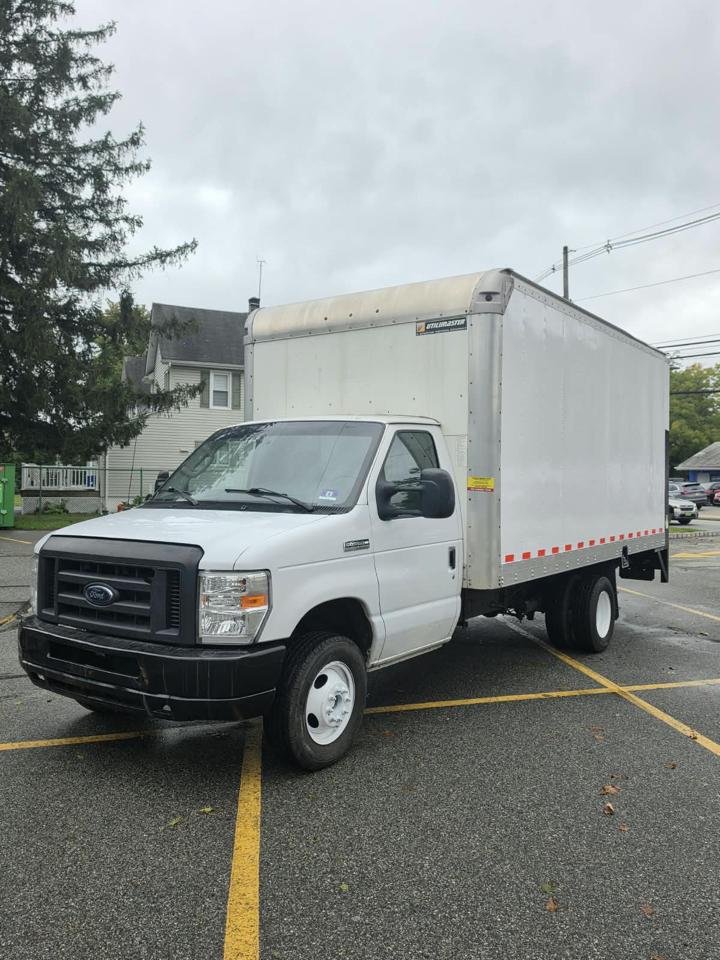 Ford Econoline E-350 Super Duty 2019