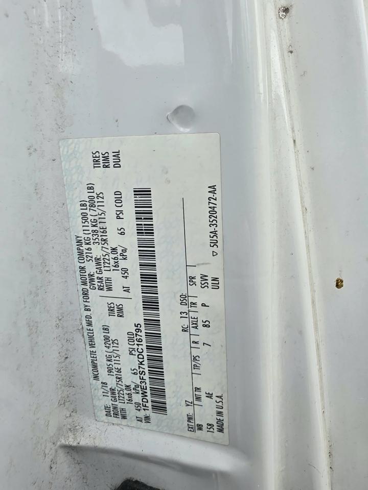 Ford Econoline E-350 Super Duty 2019