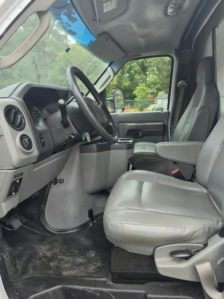 Ford Econoline E-350 Super Duty 2019