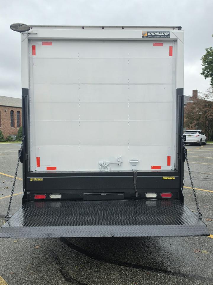 Ford Econoline E-350 Super Duty 2019