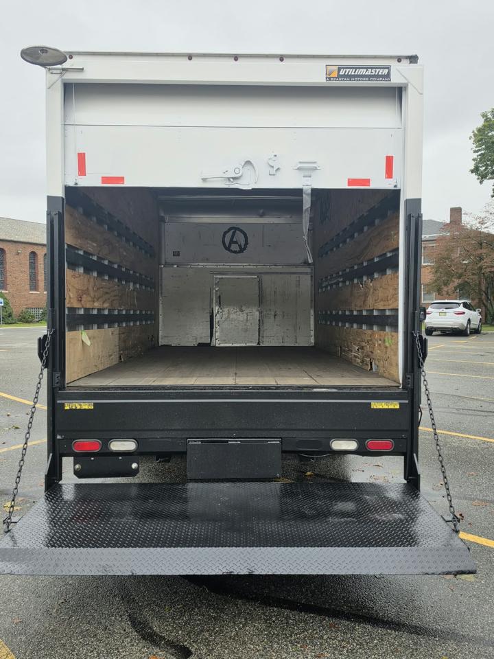 Ford Econoline E-350 Super Duty 2019