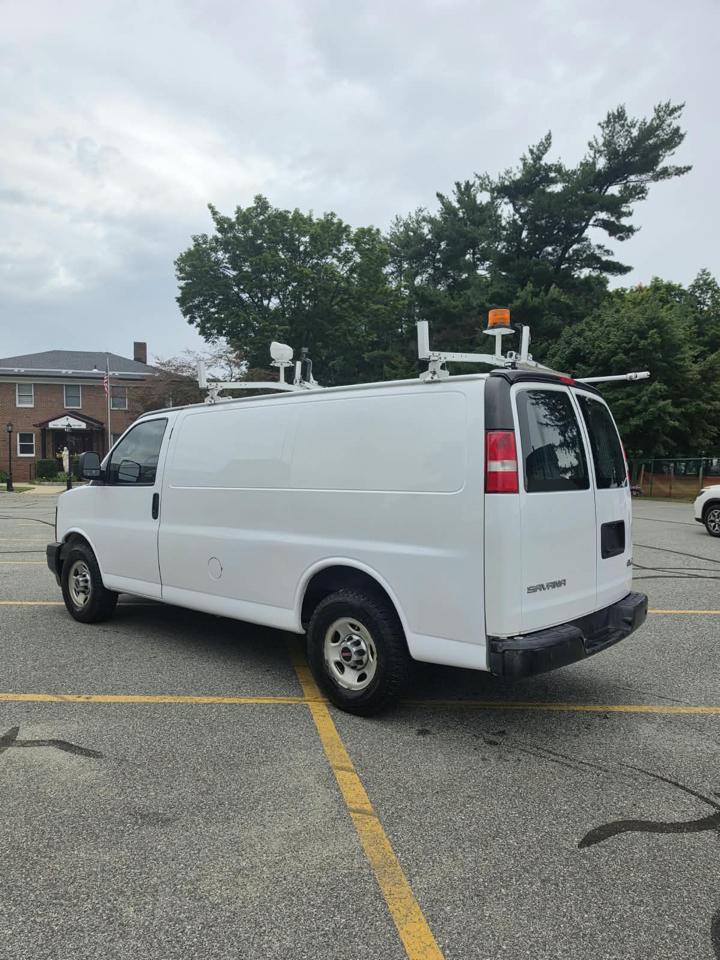 GMC Savana G2500 Cargo 2017