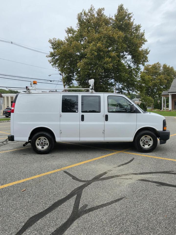 GMC Savana G2500 Cargo 2017
