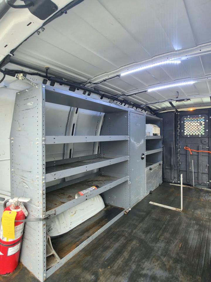 GMC Savana G2500 Cargo 2017