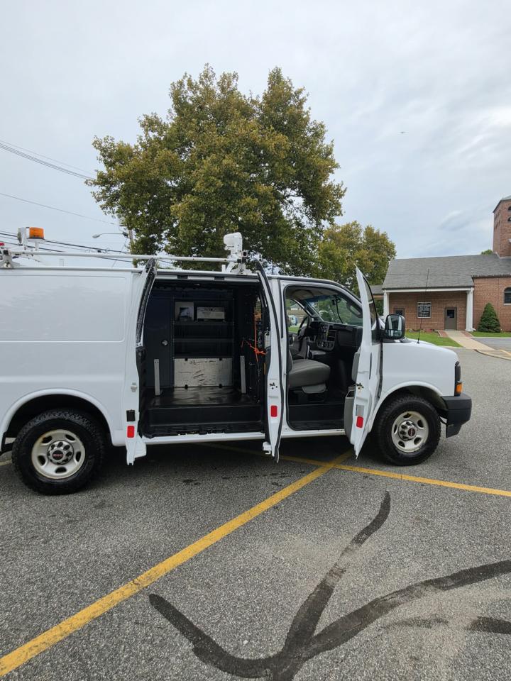 GMC Savana G2500 Cargo 2017