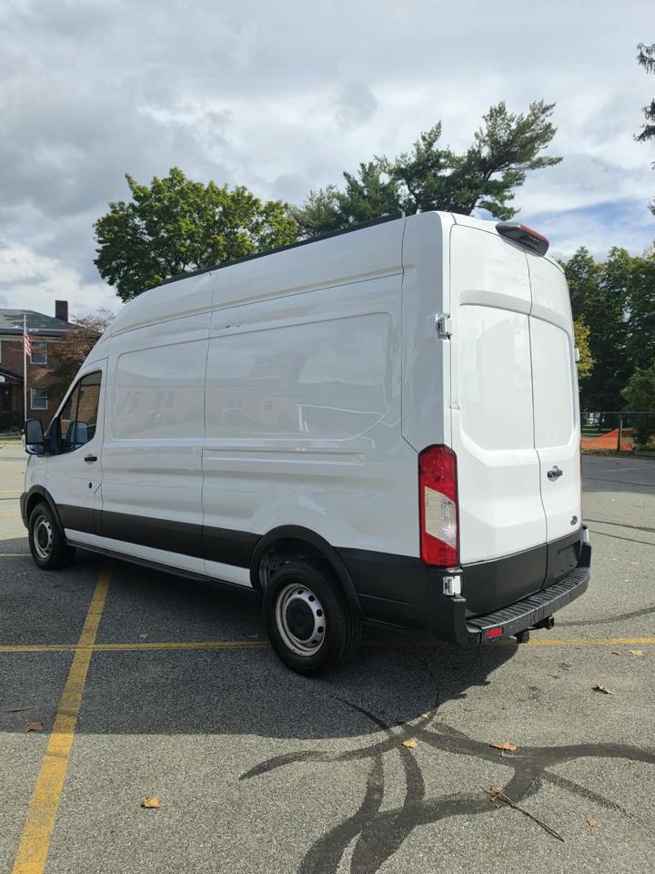 Ford Transit 250 Van High Roof w/Sliding Pass. 148-in. WB 2021