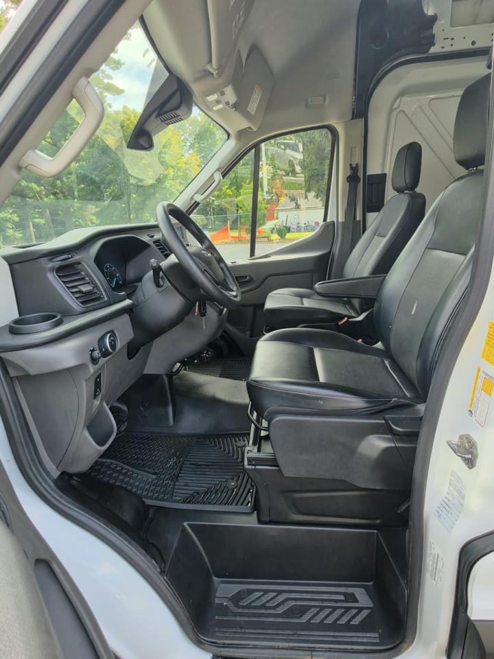Ford Transit 250 Van High Roof w/Sliding Pass. 148-in. WB 2021