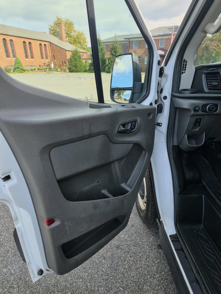 Ford Transit 250 Van High Roof w/Sliding Pass. 148-in. WB 2021