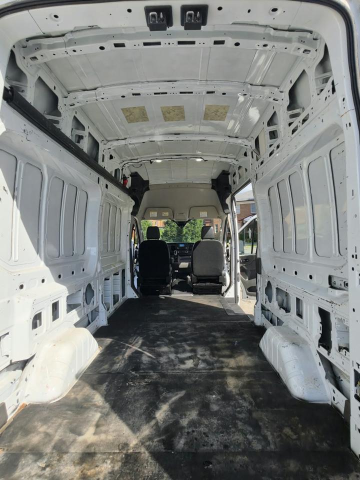 Ford Transit 250 Van High Roof w/Sliding Pass. 148-in. WB 2021