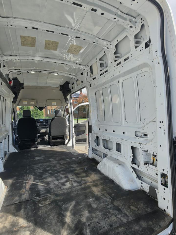 Ford Transit 250 Van High Roof w/Sliding Pass. 148-in. WB 2021