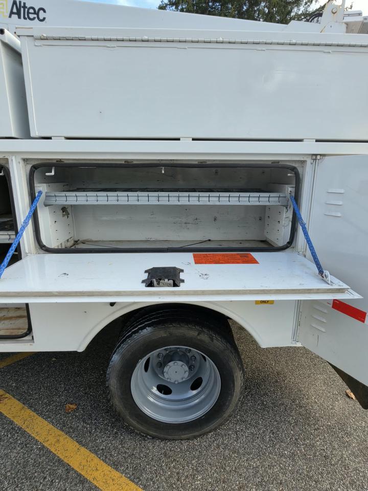 Ford F-450 SD Regular Cab DRW 2WD 2013