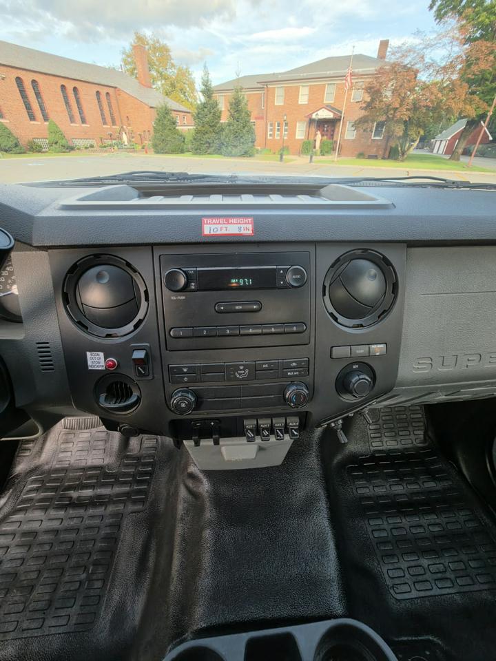 Ford F-450 SD Regular Cab DRW 2WD 2013