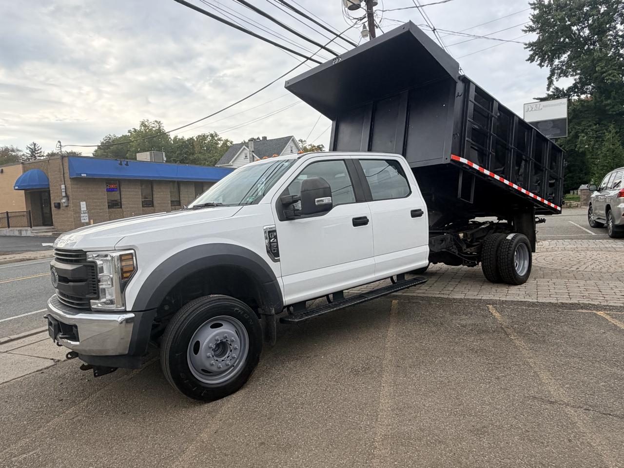 Ford F-450 SD Crew Cab DRW 2WD 2019