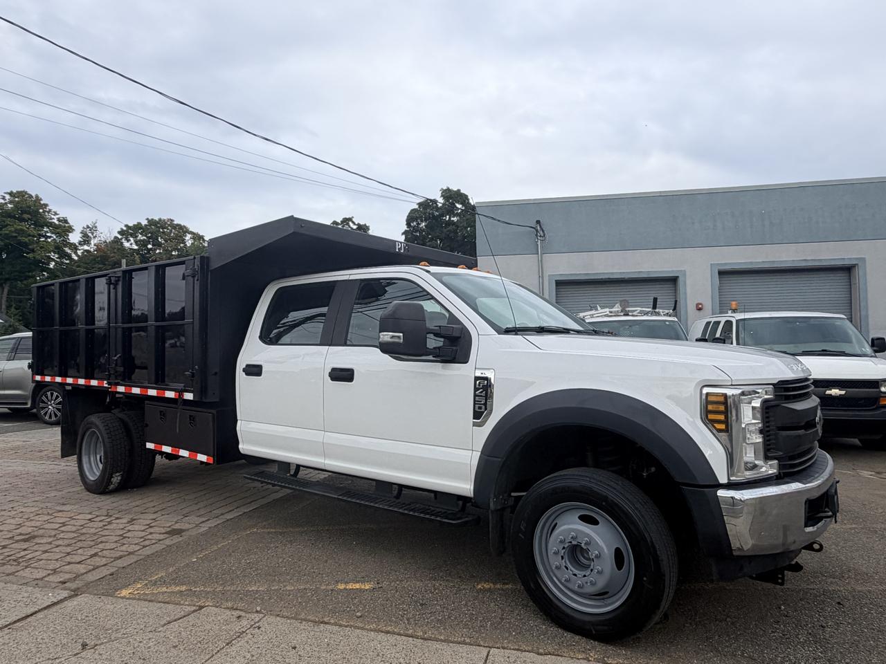 Ford F-450 SD Crew Cab DRW 2WD 2019