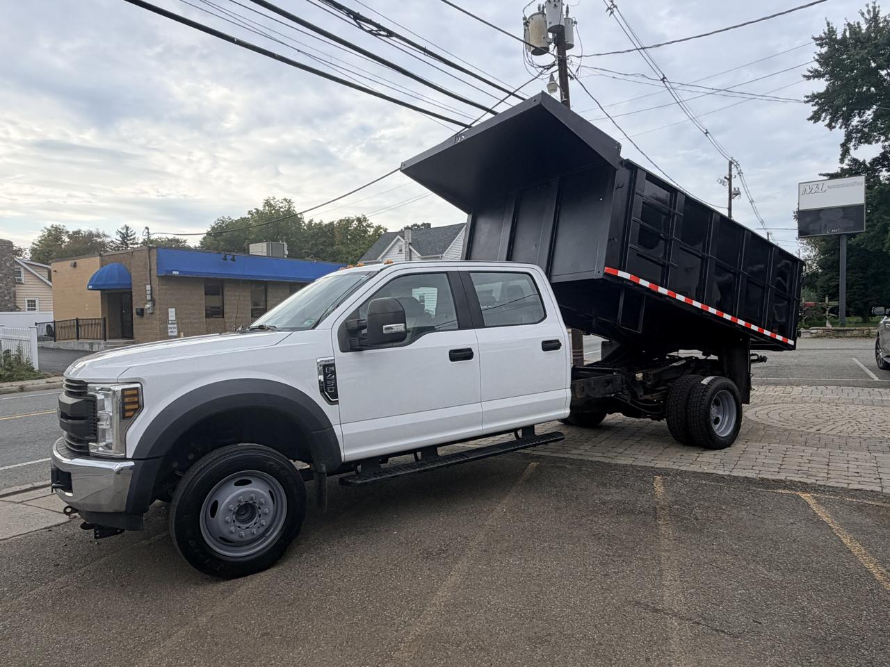 Ford F-450 SD Crew Cab DRW 2WD 2019