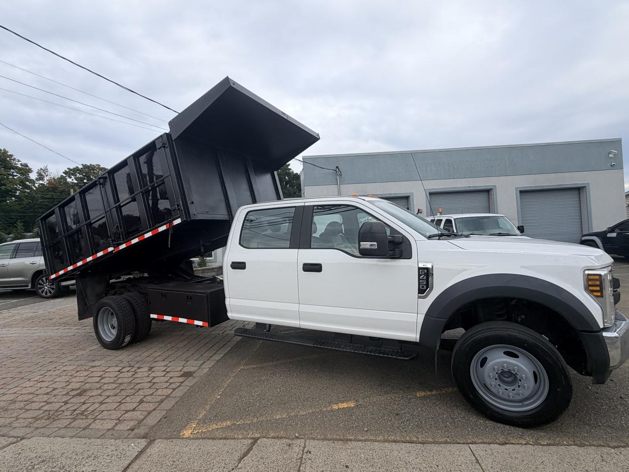 Ford F-450 SD Crew Cab DRW 2WD 2019