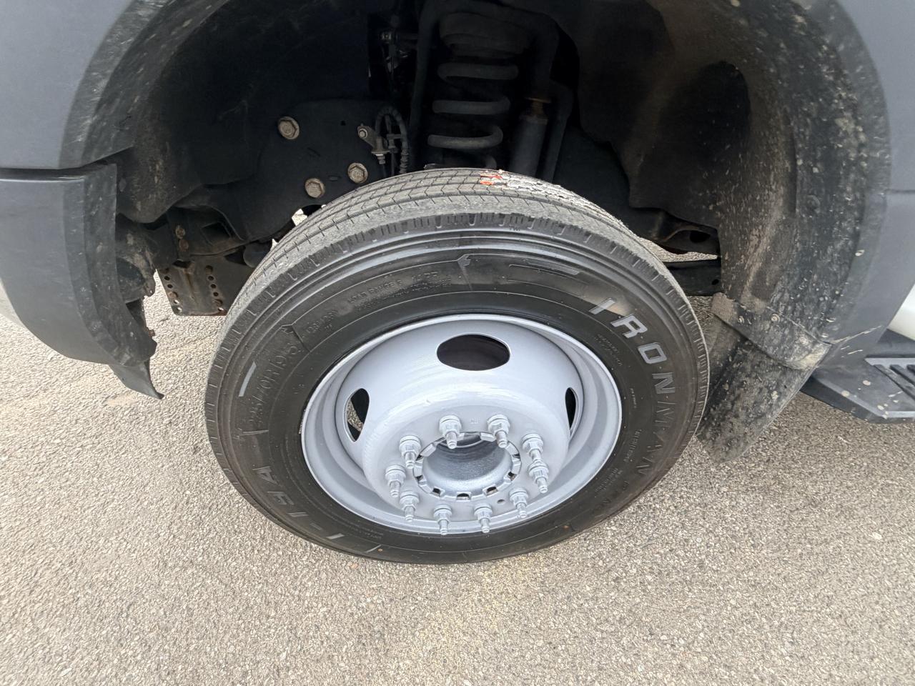 Ford F-450 SD Crew Cab DRW 2WD 2019