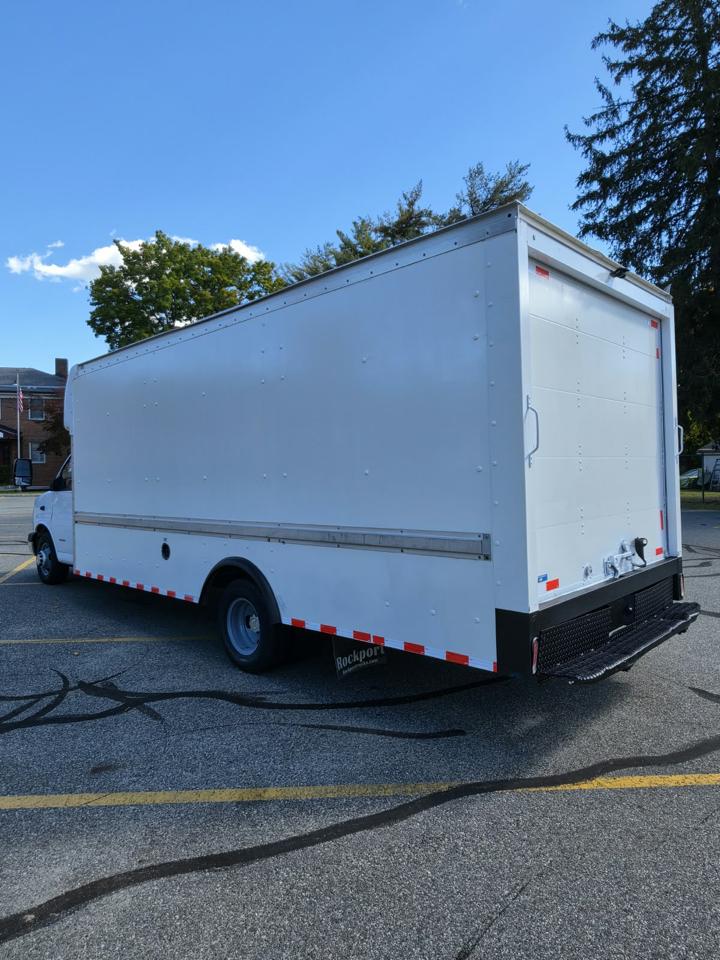 Chevrolet Express G4500 177" 2017