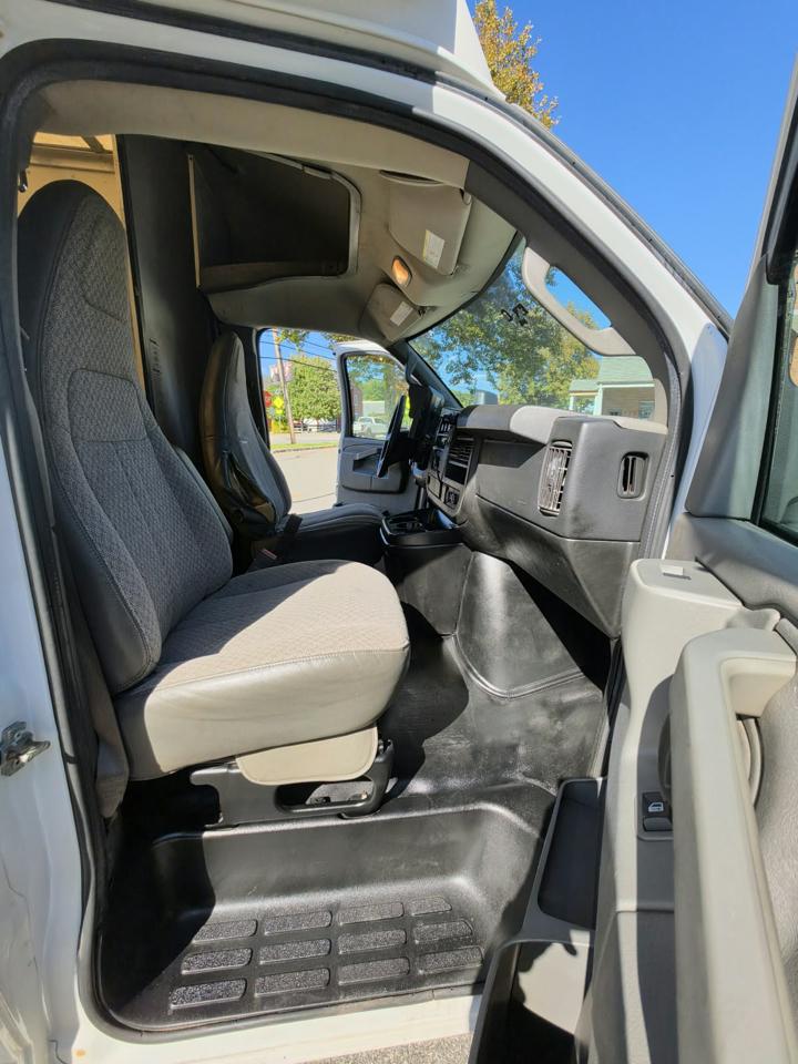 Chevrolet Express G4500 177" 2017