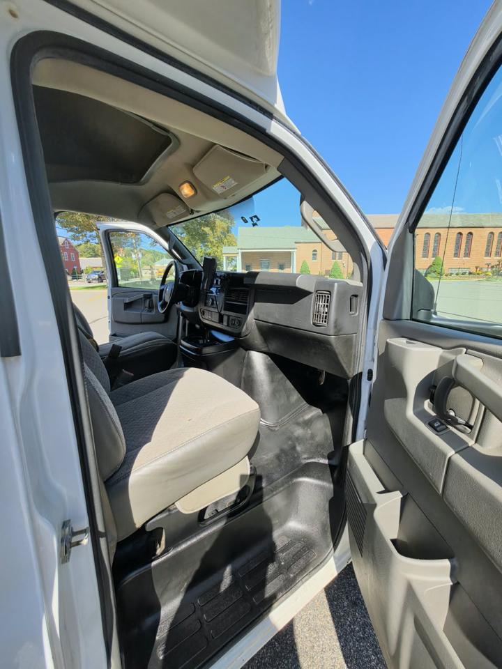 Chevrolet Express G4500 177" 2017