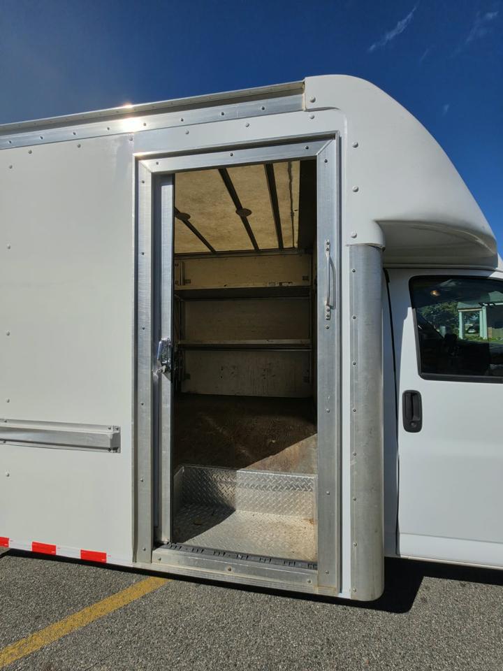 Chevrolet Express G4500 177" 2017