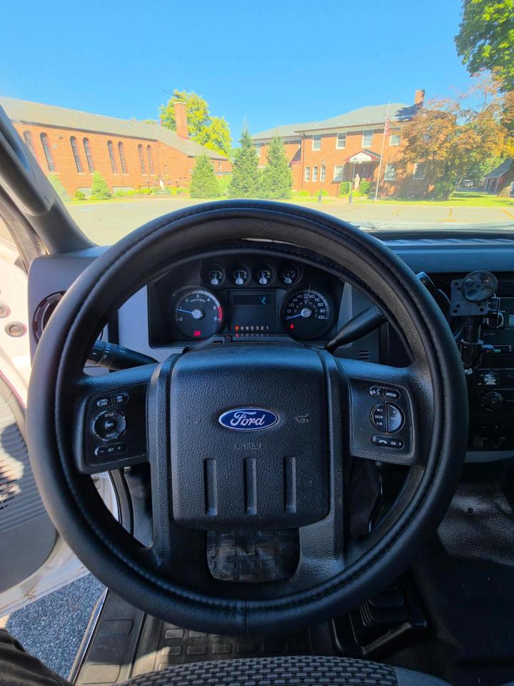 Ford F-550 Regular Cab DRW 4WD 2016