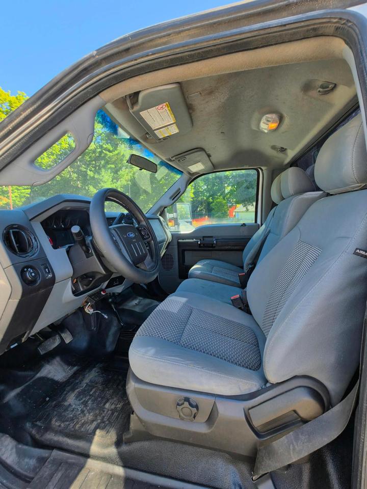 Ford F-550 Regular Cab DRW 4WD 2016