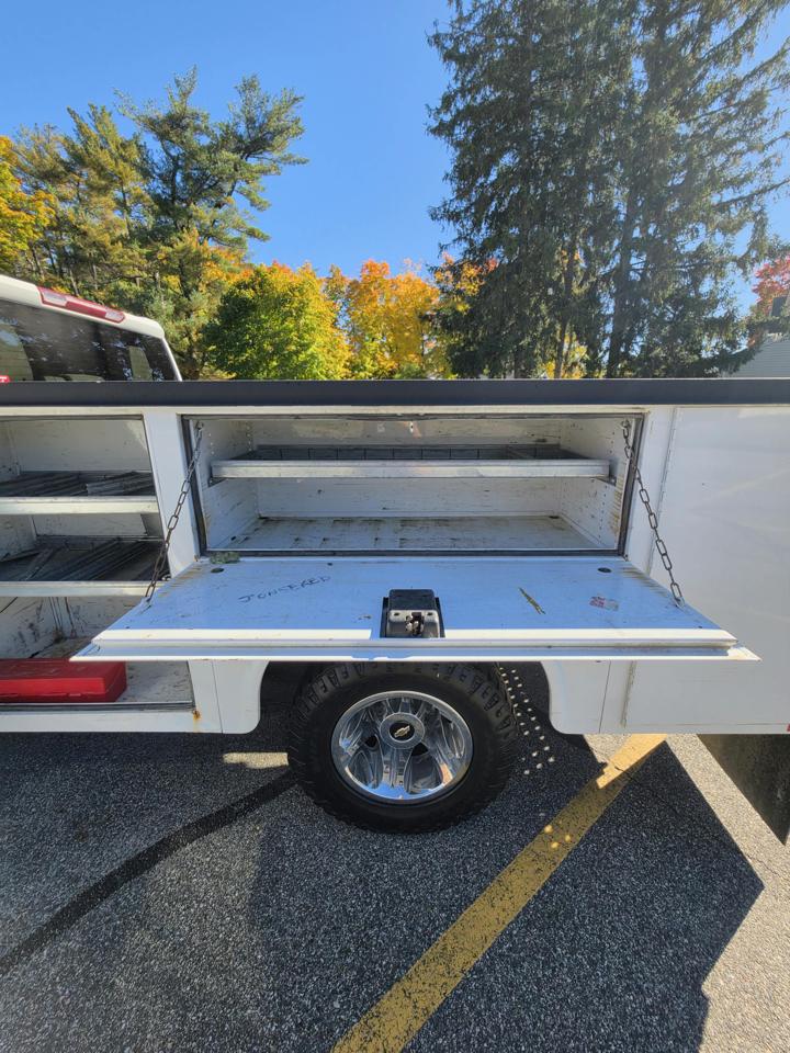 Chevrolet Silverado 3500HD LT Crew Cab 4WD 2023