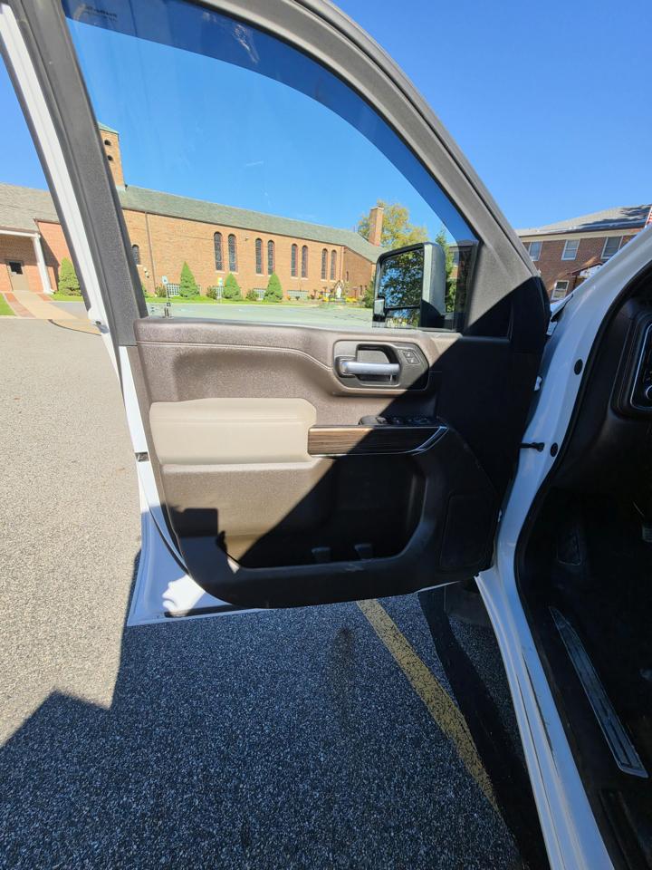 Chevrolet Silverado 3500HD LT Crew Cab 4WD 2023