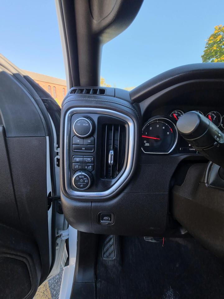 Chevrolet Silverado 3500HD LT Crew Cab 4WD 2023