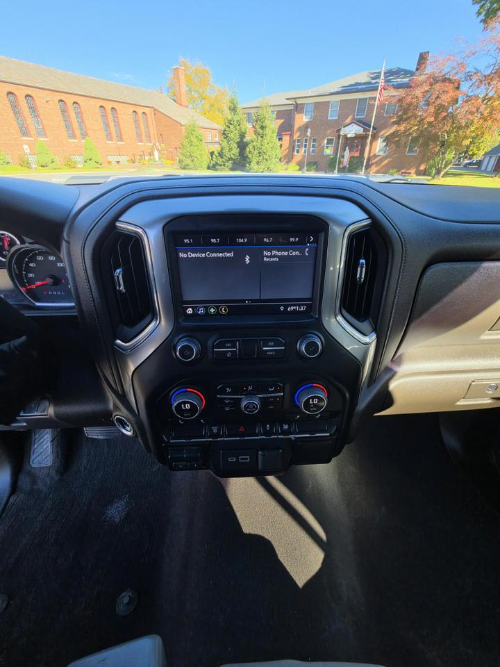Chevrolet Silverado 3500HD LT Crew Cab 4WD 2023