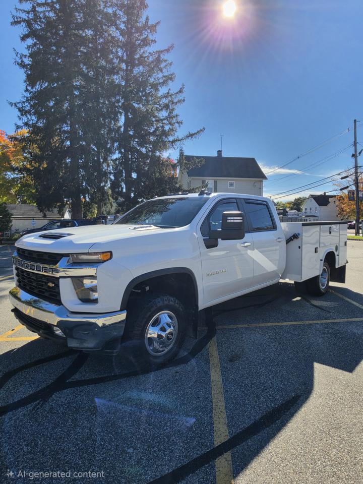 Chevrolet Silverado 3500HD LT Crew Cab 4WD 2023