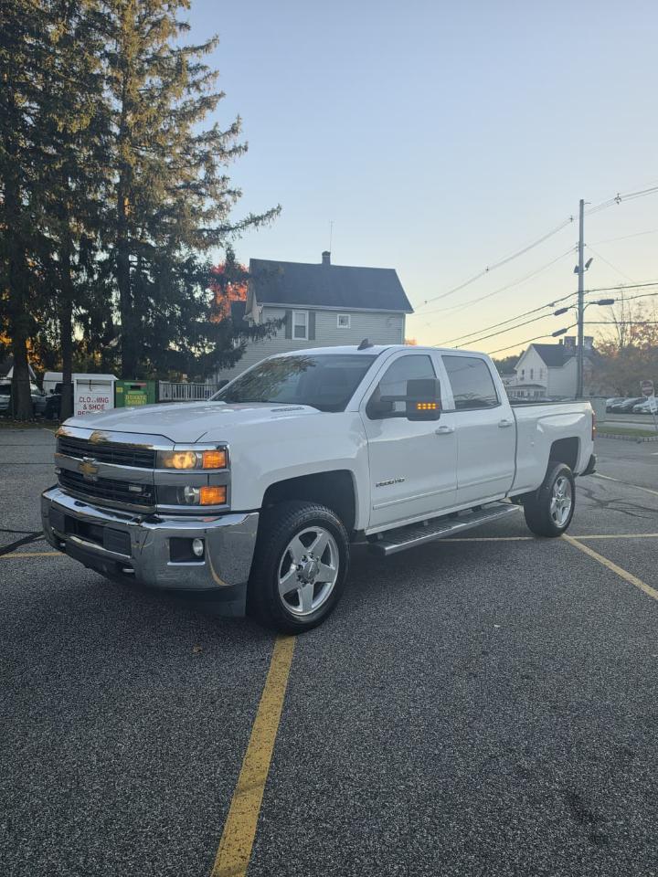 Chevrolet Silverado 2500HD LT Crew Cab Long Box 4WD 2015