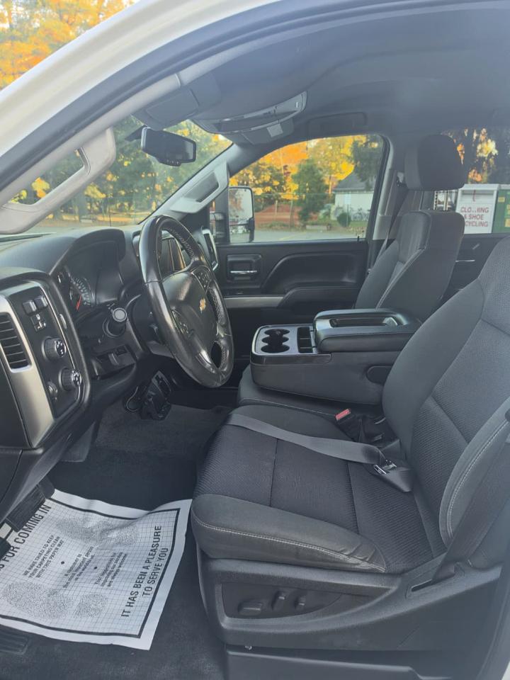 Chevrolet Silverado 2500HD LT Crew Cab Long Box 4WD 2015