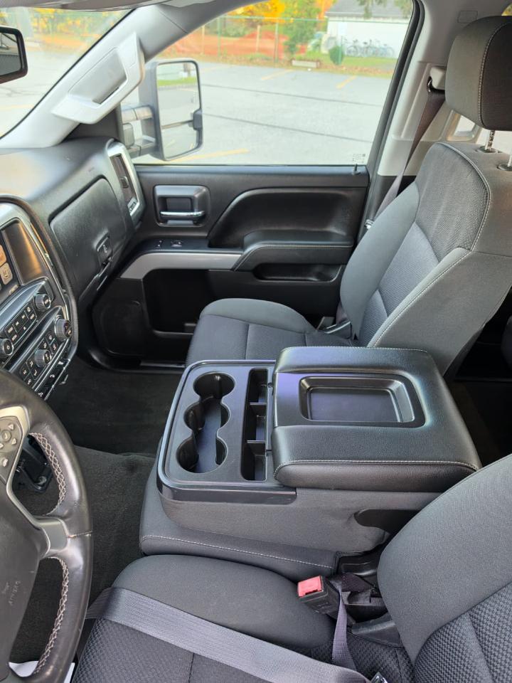 Chevrolet Silverado 2500HD LT Crew Cab Long Box 4WD 2015
