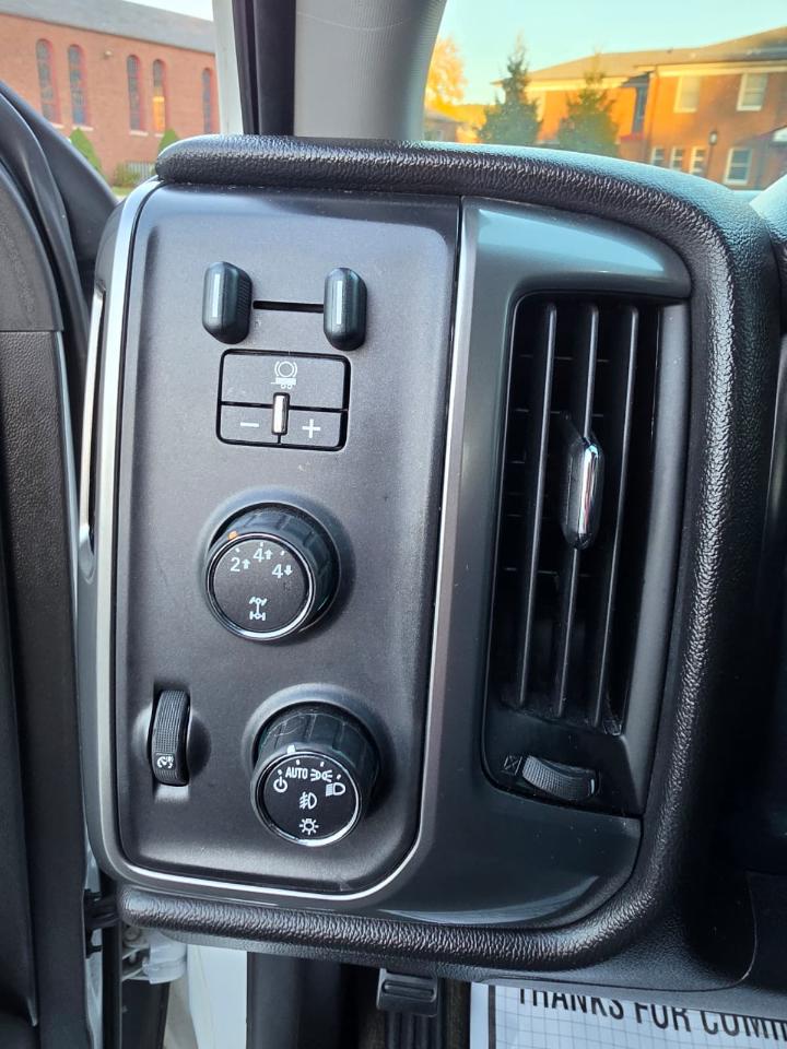 Chevrolet Silverado 2500HD LT Crew Cab Long Box 4WD 2015