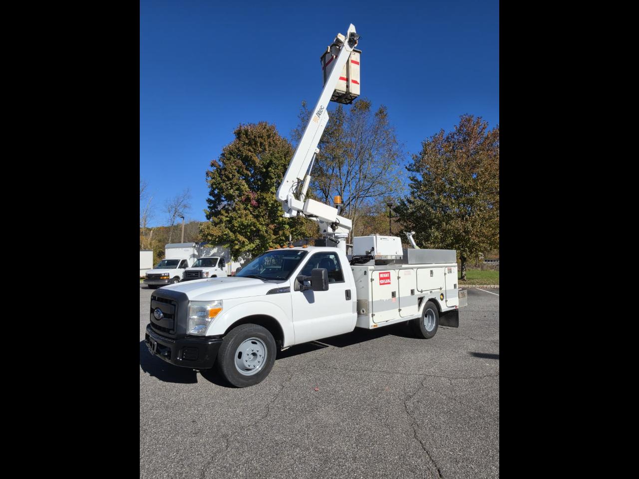 Ford F-350 SD XL DRW 2WD 2012