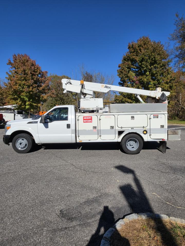 Ford F-350 SD XL DRW 2WD 2012