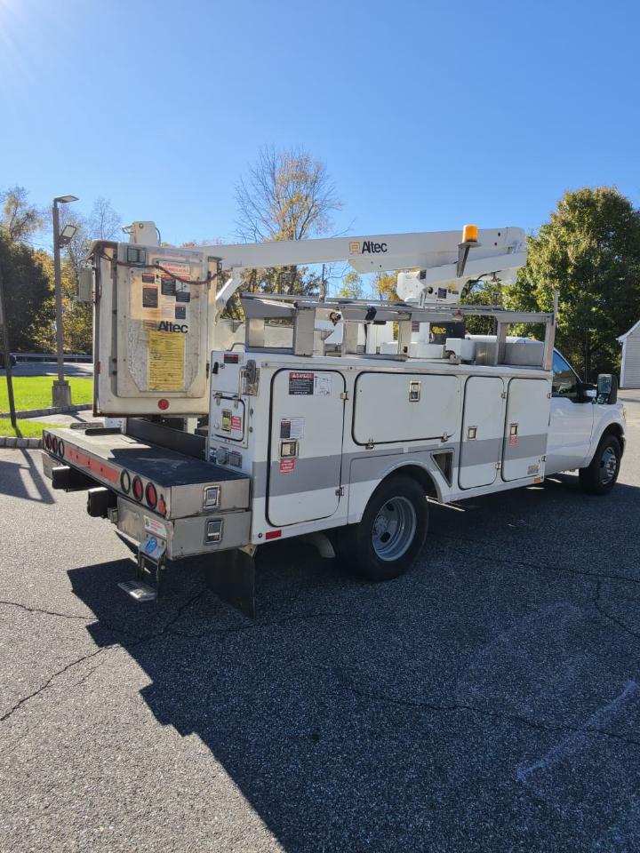 Ford F-350 SD XL DRW 2WD 2012