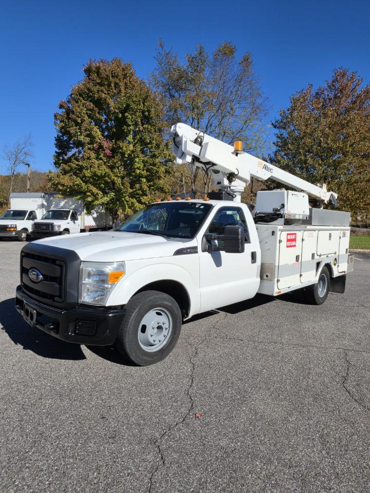 Ford F-350 SD XL DRW 2WD 2012