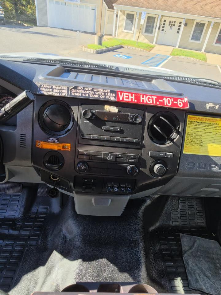 Ford F-350 SD XL DRW 2WD 2012