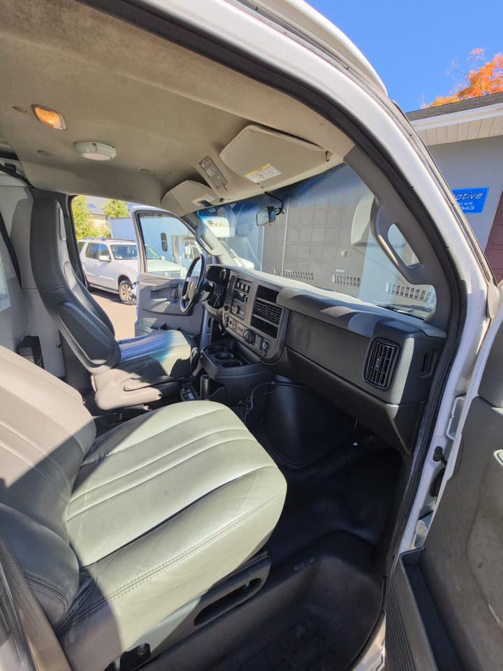 Chevrolet Express 3500 Cargo 2016