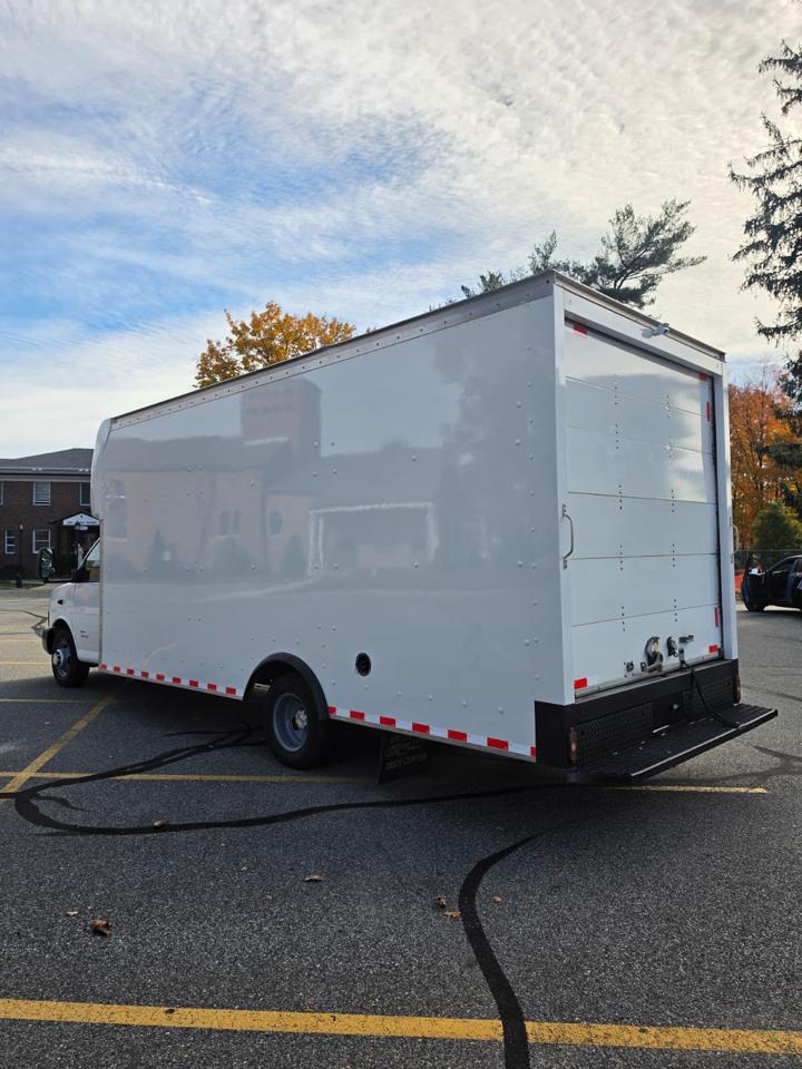 Chevrolet Express G4500 177" 2018
