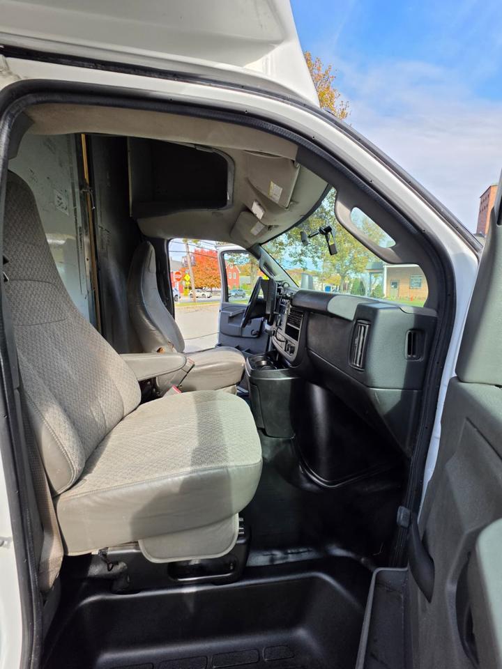 Chevrolet Express G4500 177" 2018