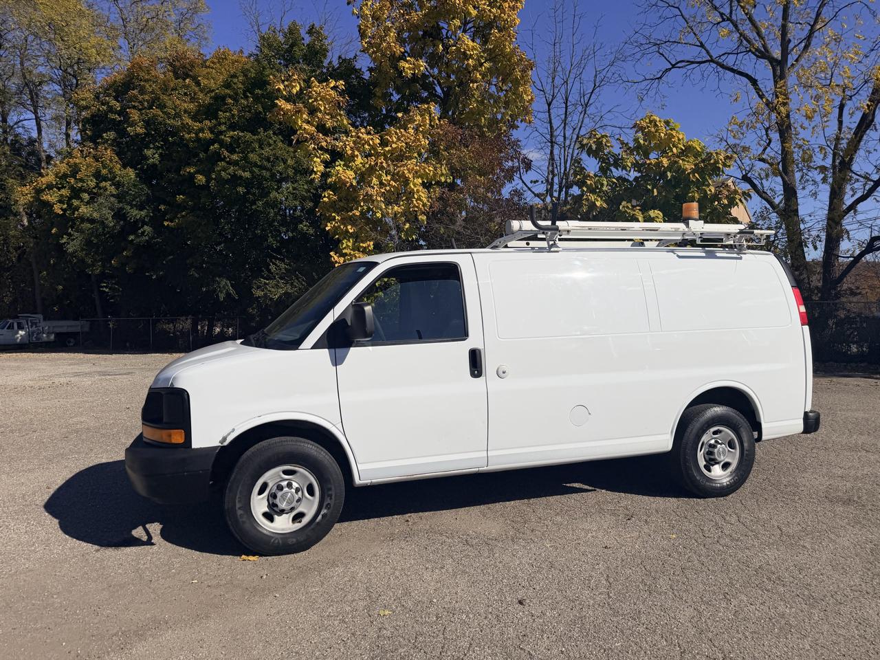Chevrolet Express 2500 Cargo 2012