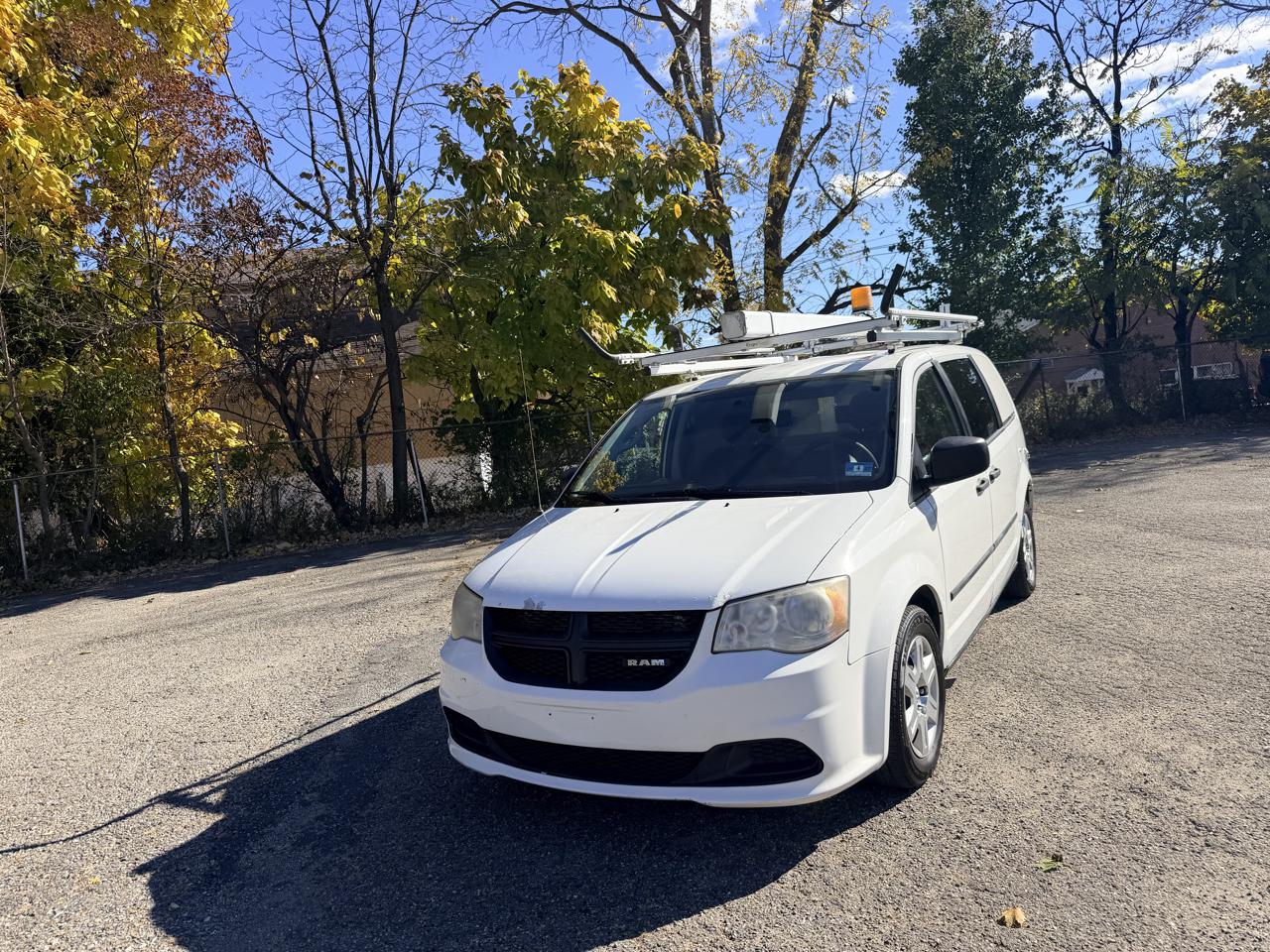 RAM Cargo Van Base 2013