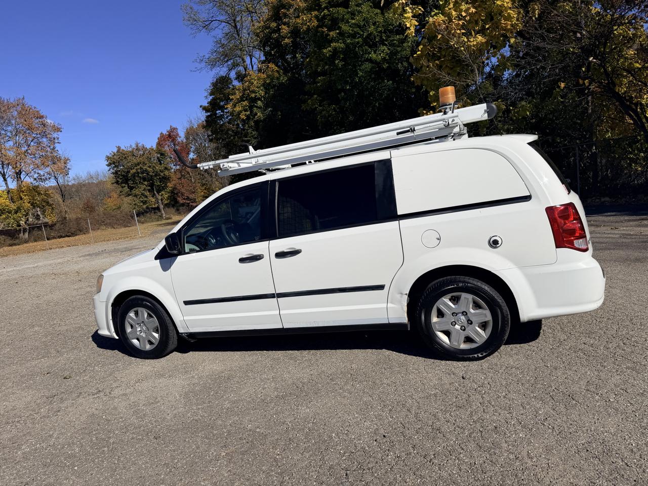 RAM Cargo Van Base 2013