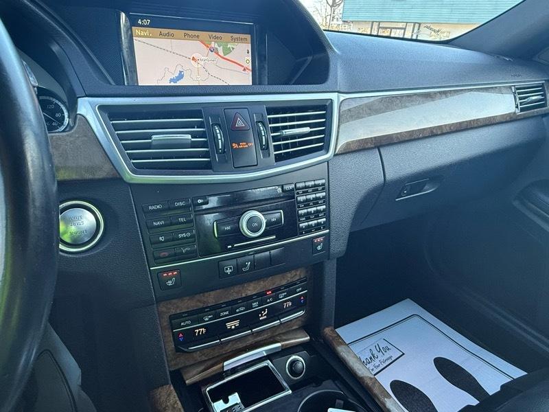 Mercedes-Benz E-Class E350 Sedan 4MATIC 2011