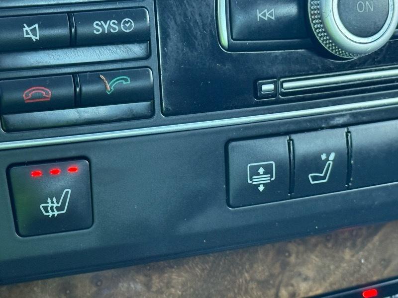 Mercedes-Benz E-Class E350 Sedan 4MATIC 2011