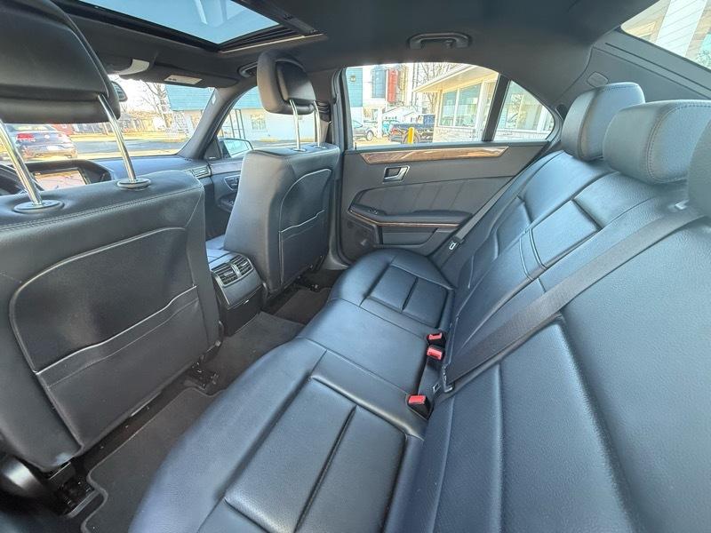 Mercedes-Benz E-Class E350 Sedan 4MATIC 2011